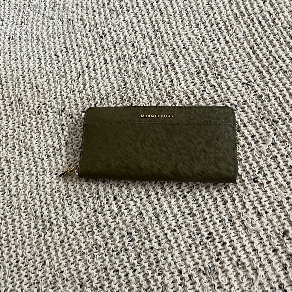 Michael Kors wallet